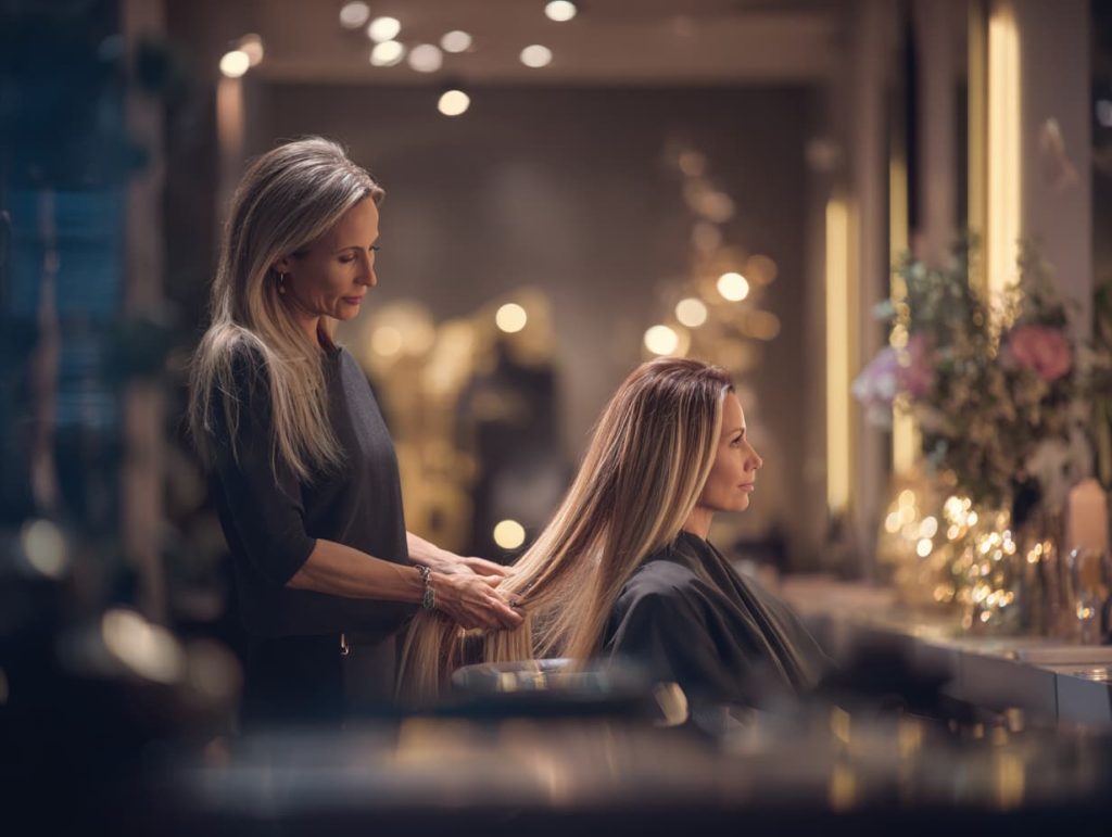 Profesyonel saç kaynak bakımı danışmanlığı ve lüks salon saç analizi hizmeti
